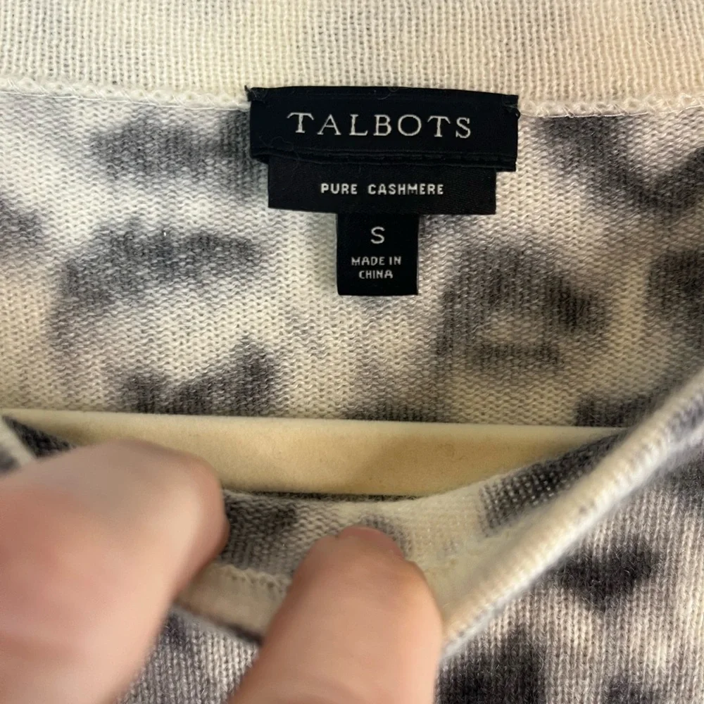 Talbots Pure Cashmere Leopard Print Sweater Size S Cream‎ Black Animal Print - Picture 4 of 6